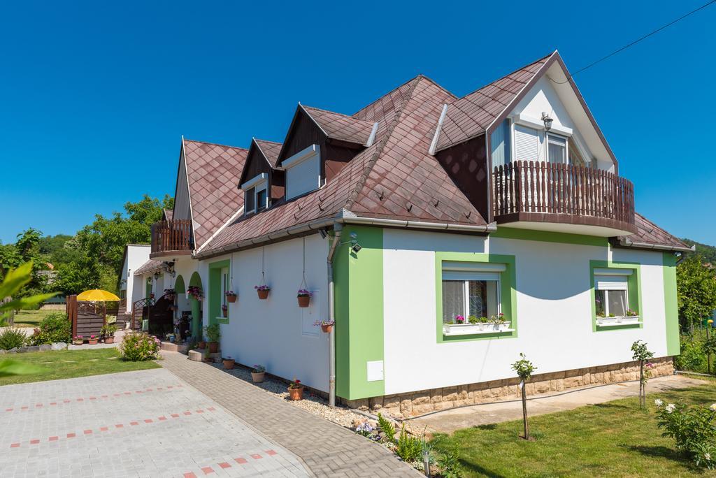Andrea Apartmanhaz Balatongyorok Exterior photo